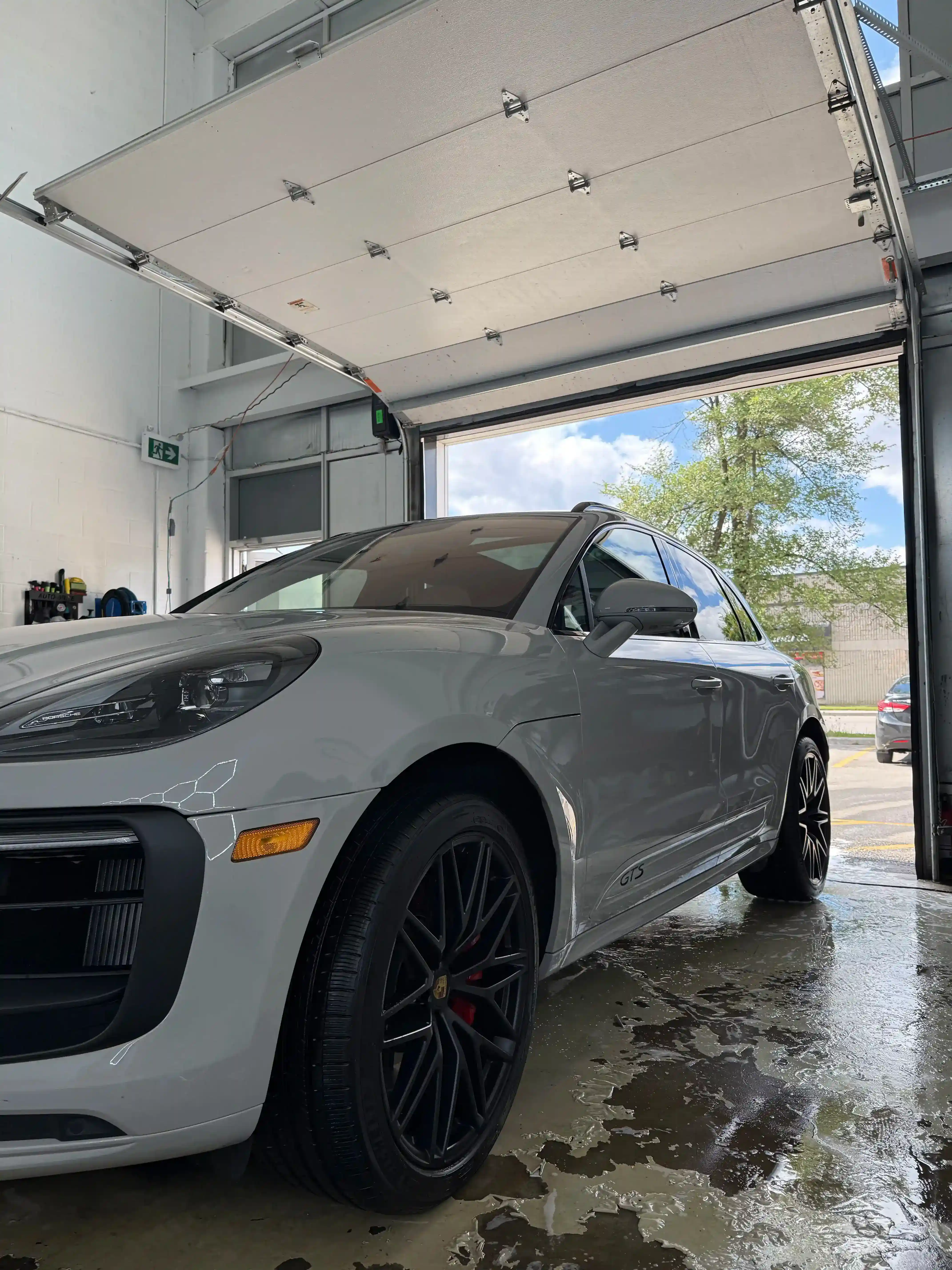 Professional Ceramic Coating Services Mississauga Ontario
